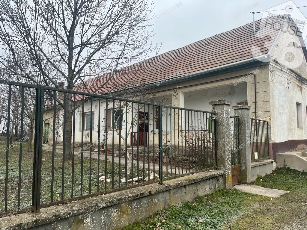 Solt Nagymajori úton, 110 m2-es családi ház Eladó!