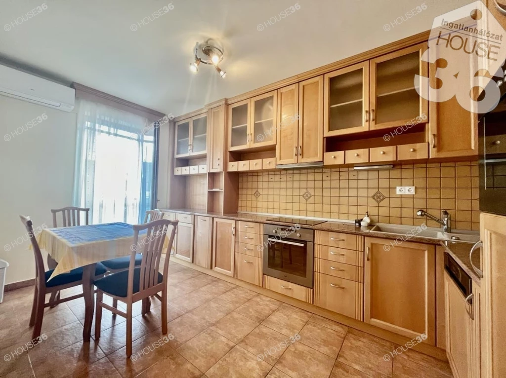 c3-1-name c2-19-name, Kecskemét