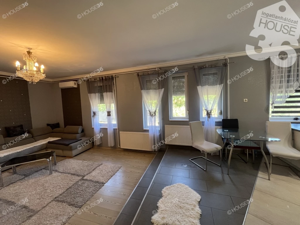 IGÉNYES, TÉGLA ÉPÍTÉSŰ CSALÁDI HÁZ ELADÓ!