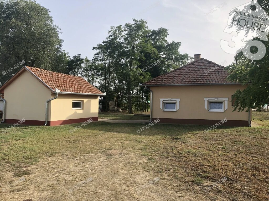 Tiszaalpáron tanya ELADÓ start hitelre is.