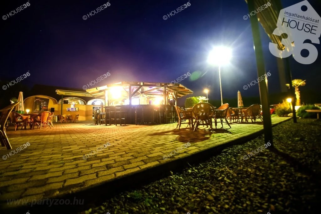 For sale store, Fadd