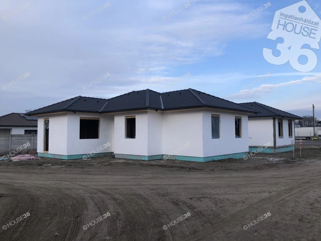 Kecskemét - Kadafalván új ház ELADÓ!