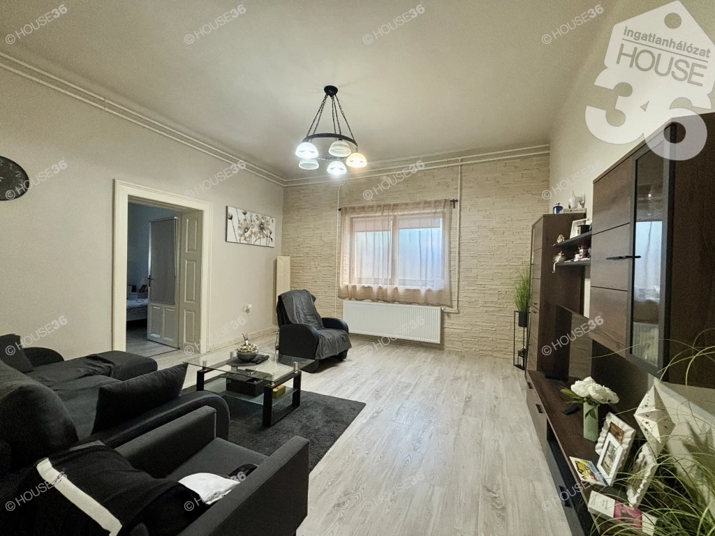 BOMBA ÁRON - Eladó kétgenerációs családi ház Kiskunfélegyházán!