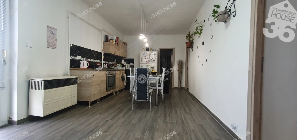 Zöld övezetben Családi Ház Eladó!