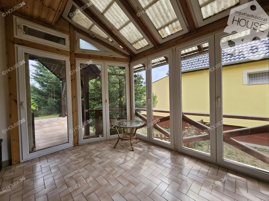 Családi ház kiadó a Petőfivárosban!