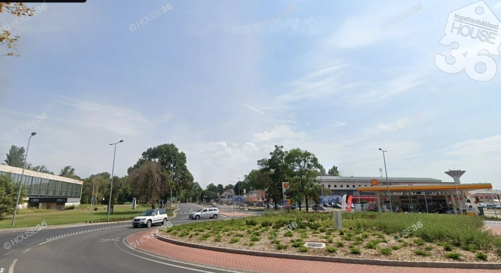 Eladó többfunkciós telephely Kecskeméten, közel a belvároshoz!