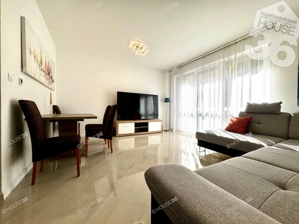 c3-2-name c2-19-name, Kecskemét, Fecske utca