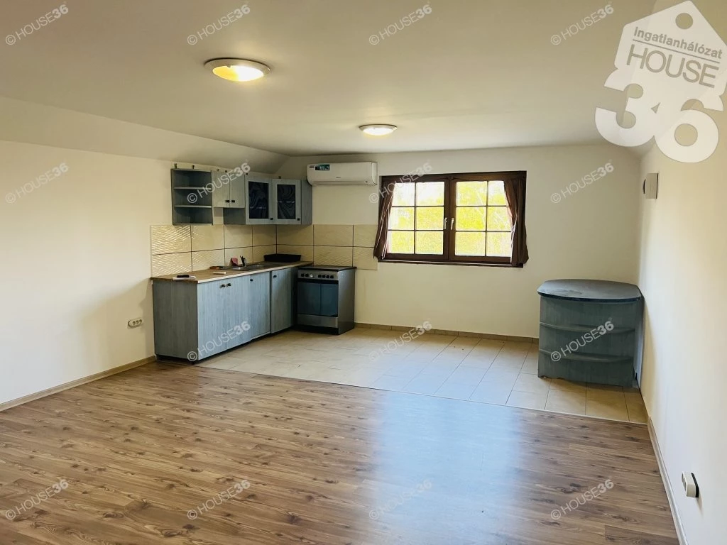 For sale semi-detached house, Tolna