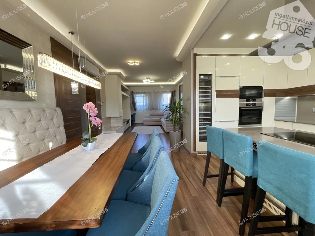 c3-1-name c2-63-name, Kecskemét, Belváros