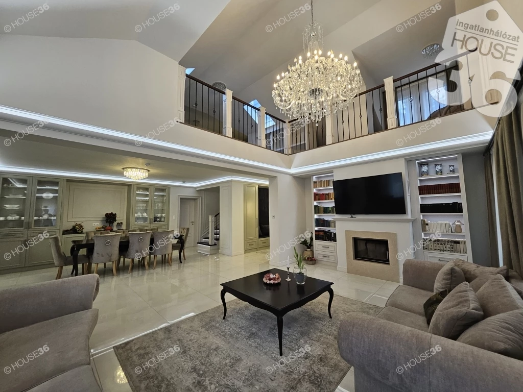 Vacsiközi luxus ingatlan tele extrákkal!