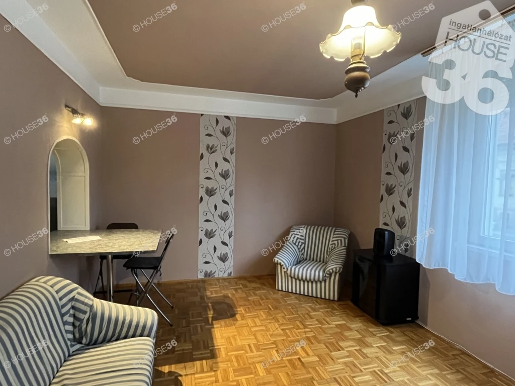 For sale brick flat, Kecskemét