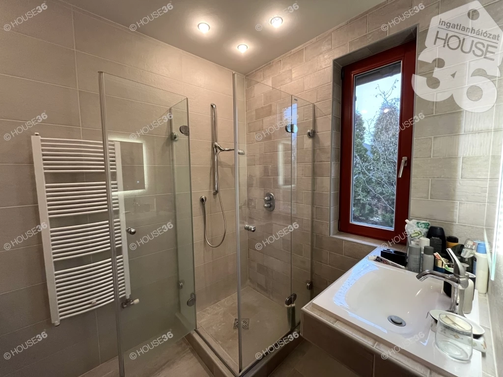 Álom luxuskivitelben, ahol megtalálhatja a hétköznapok békéjét és nyugalmát.