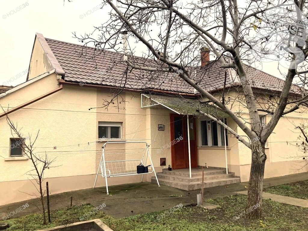 *ÁRCSÖKKENÉS* Azonnal költözhető 76 m2-es ház, külön 20 m2-s lakrésszel!