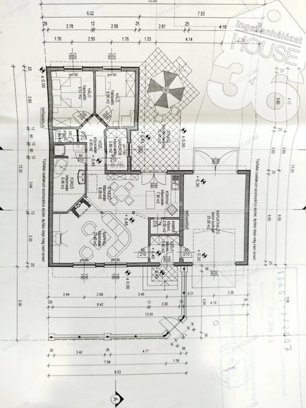 Energiatakarékos, tágas családi ház Helvécián - dupla garázzsal, napelemmel!