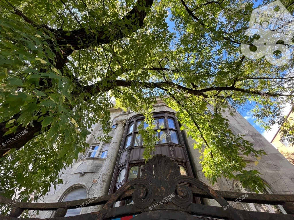 For sale brick flat, Budapest I. kerület