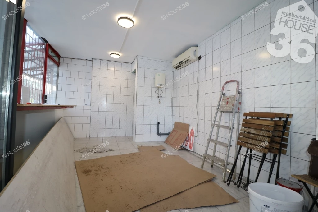 For sale store, Budapest IX. kerület, József Attila lakótelep