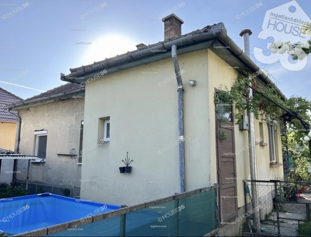 ELADÓ 3 szobás családi ház a Kossuthvárosban !