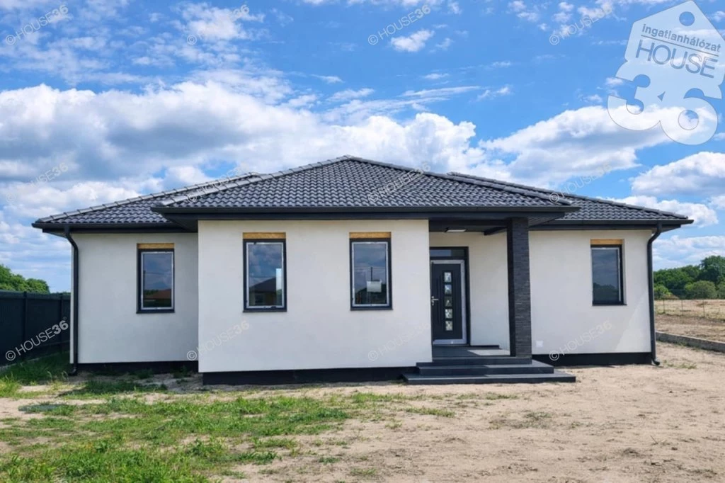 91,8 m²-es modern családi ház projekt eladó!