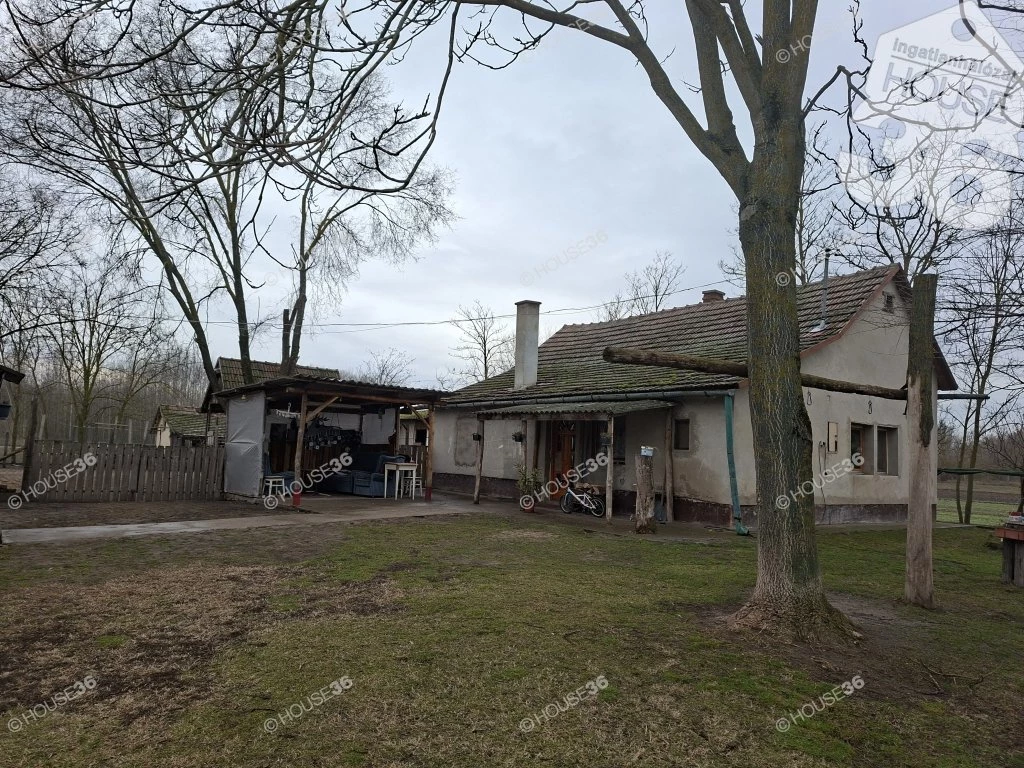 Vidék békéje - saját tanya, saját világ!