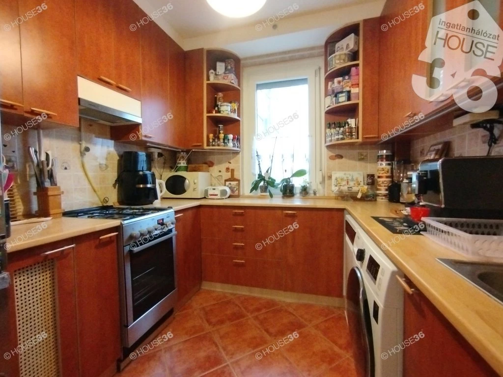 For sale panel flat, Kecskemét, Batthyany utca