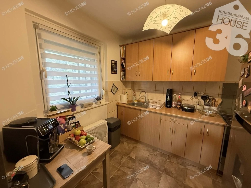 Eladó FELÚJÍTOTT FÖLDSZINTI LAKÁS!