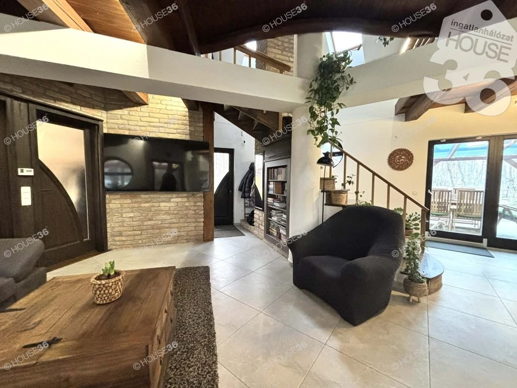 c3-1-name c2-1-name, Kecskemét