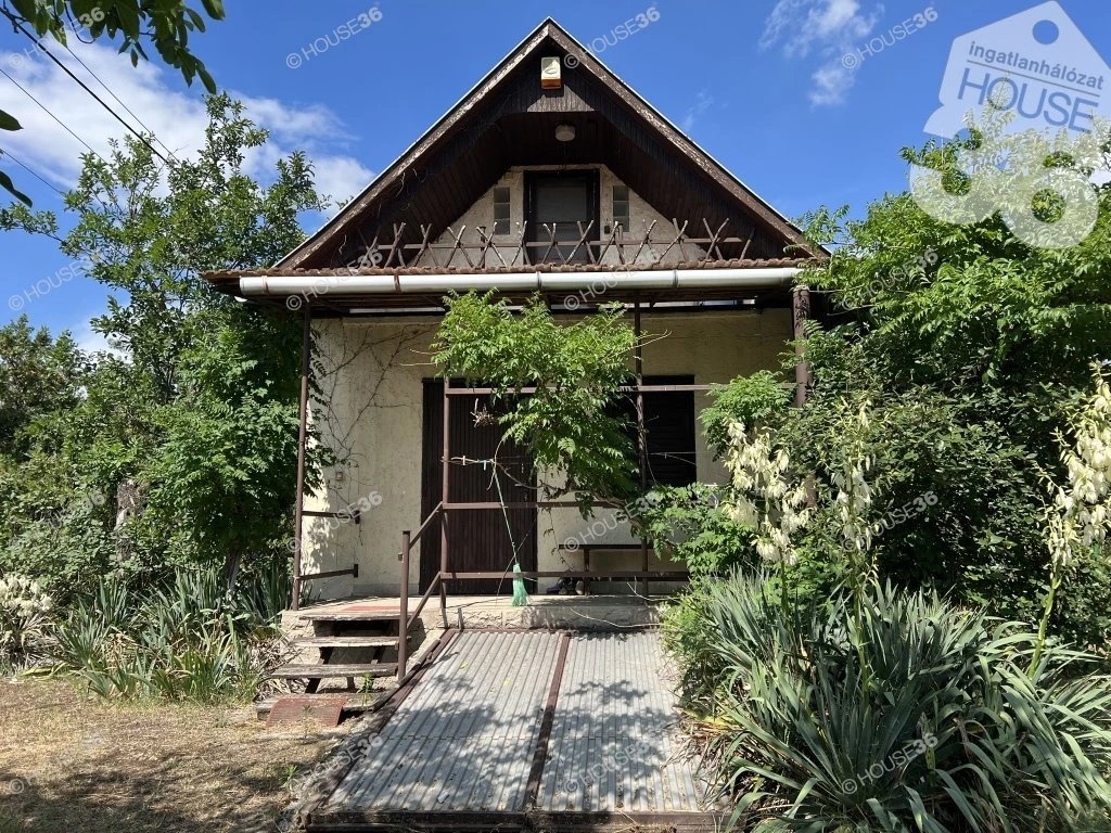 For sale house with a garden, Csongrád