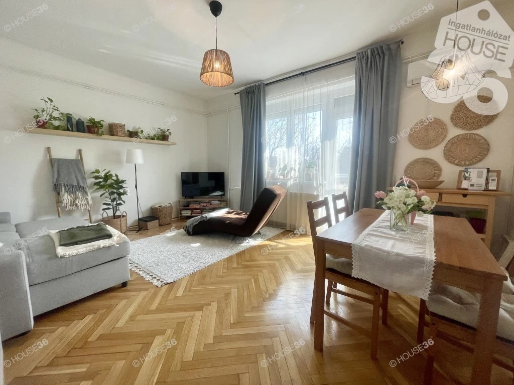 c3-1-name c2-19-name, Kecskemét, Botond utca