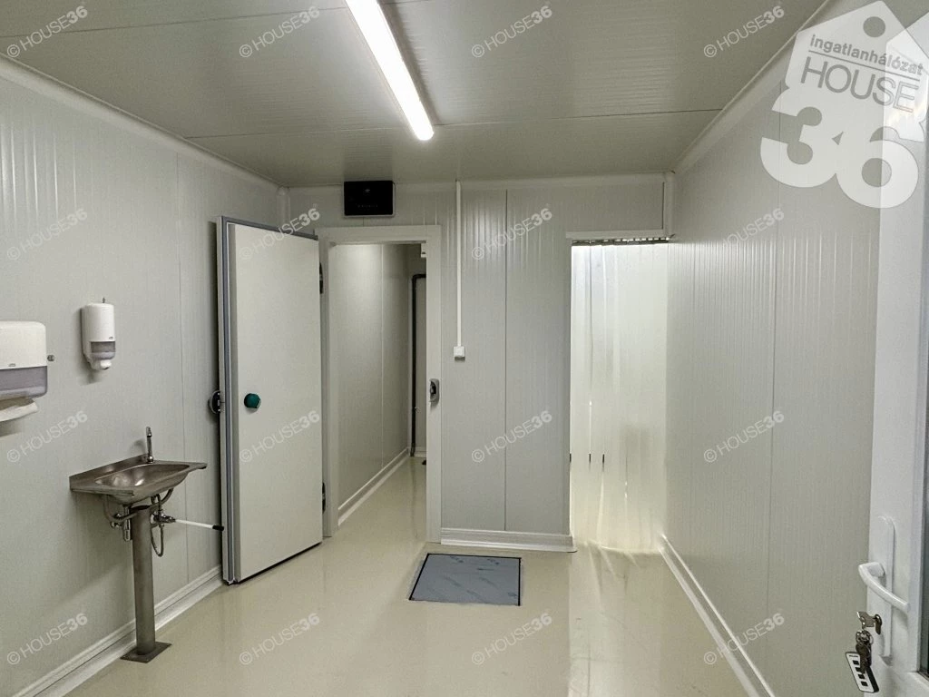 For sale store, Kiskunfélegyháza