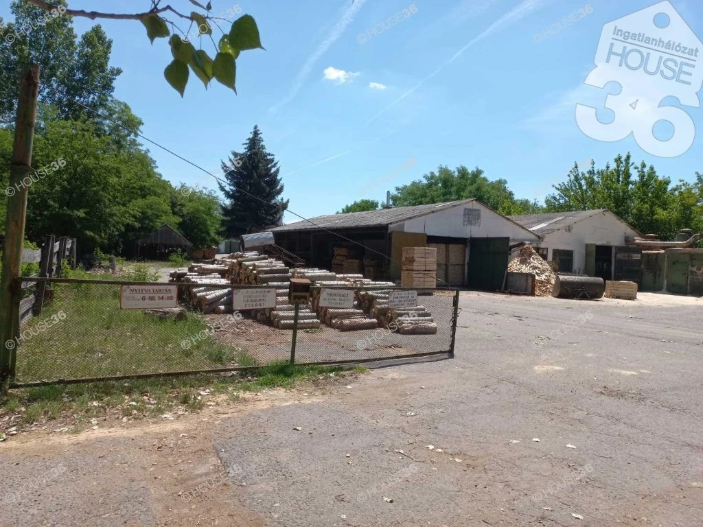 Eladó ipari terület, logisztikai telephely Nagykőrösön! Autópálya mellett!