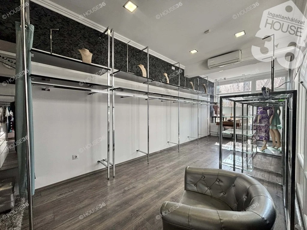 c3-1-name c2-69-name, Kecskemét, Hunyadiváros