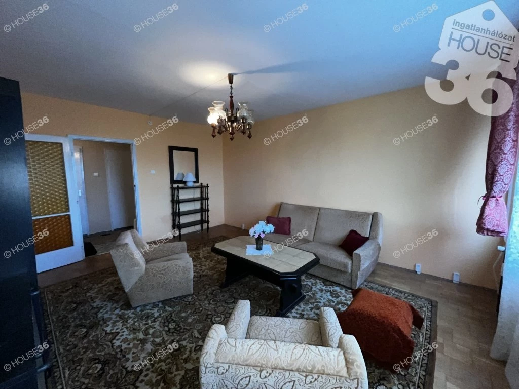 Eladó 55 m²-es lakás Kecskemét közkedvelt Széchenyivárosában!