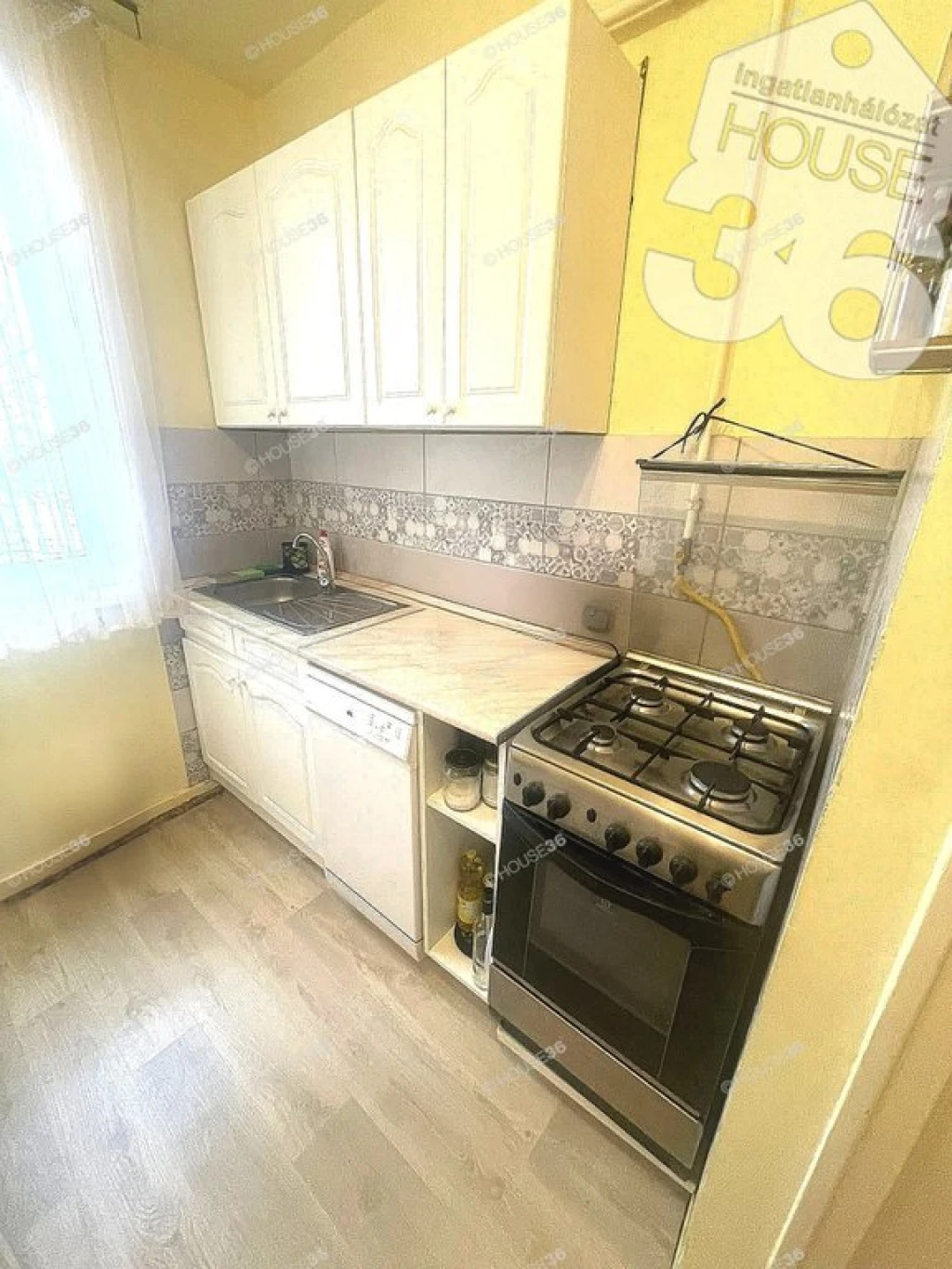 c3-1-name c2-19-name, Kecskemét, Hunyadiváros