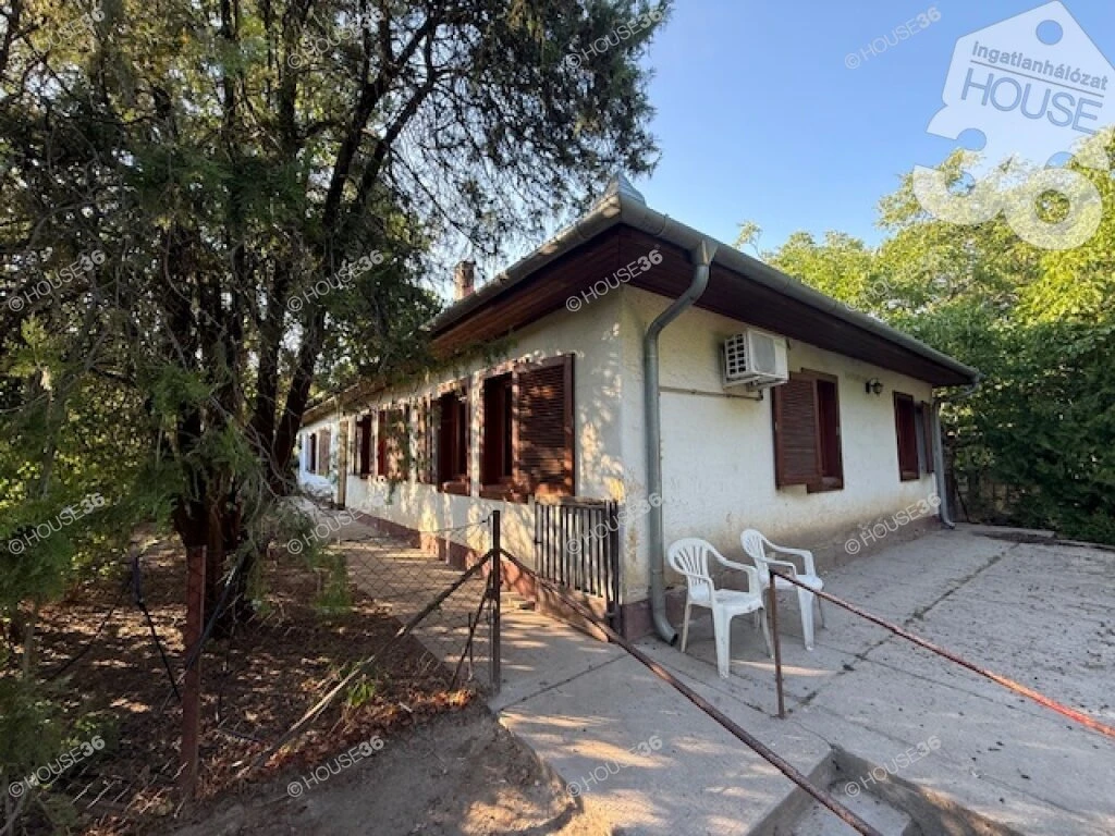 Kizárólag a HOUSE36- nál, szép állapotú tanya, 9 hektár földterülettel eladó!