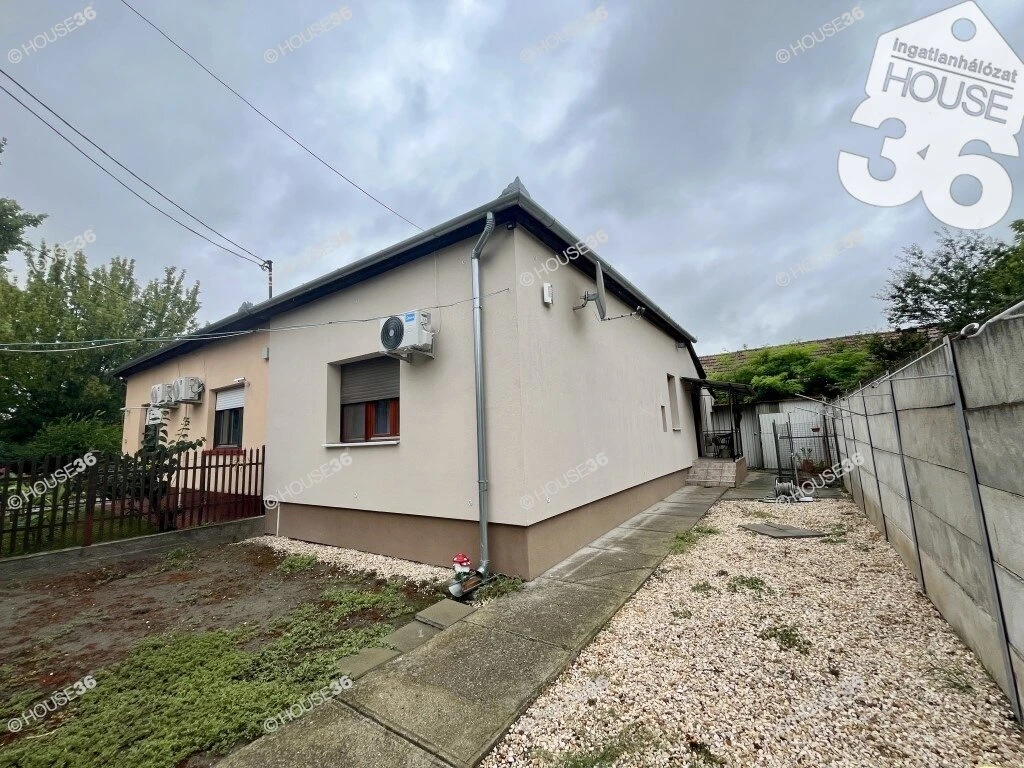 Teljeskörűen Felújított 2 szobás ház Kiskunfélegyházán!