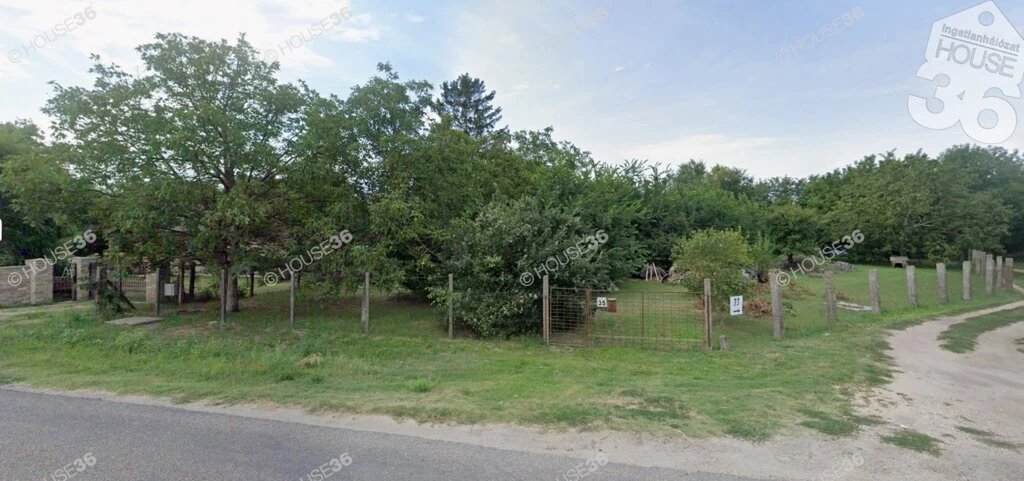 c3-1-name c2-50-name, Kecskemét, Műkertváros