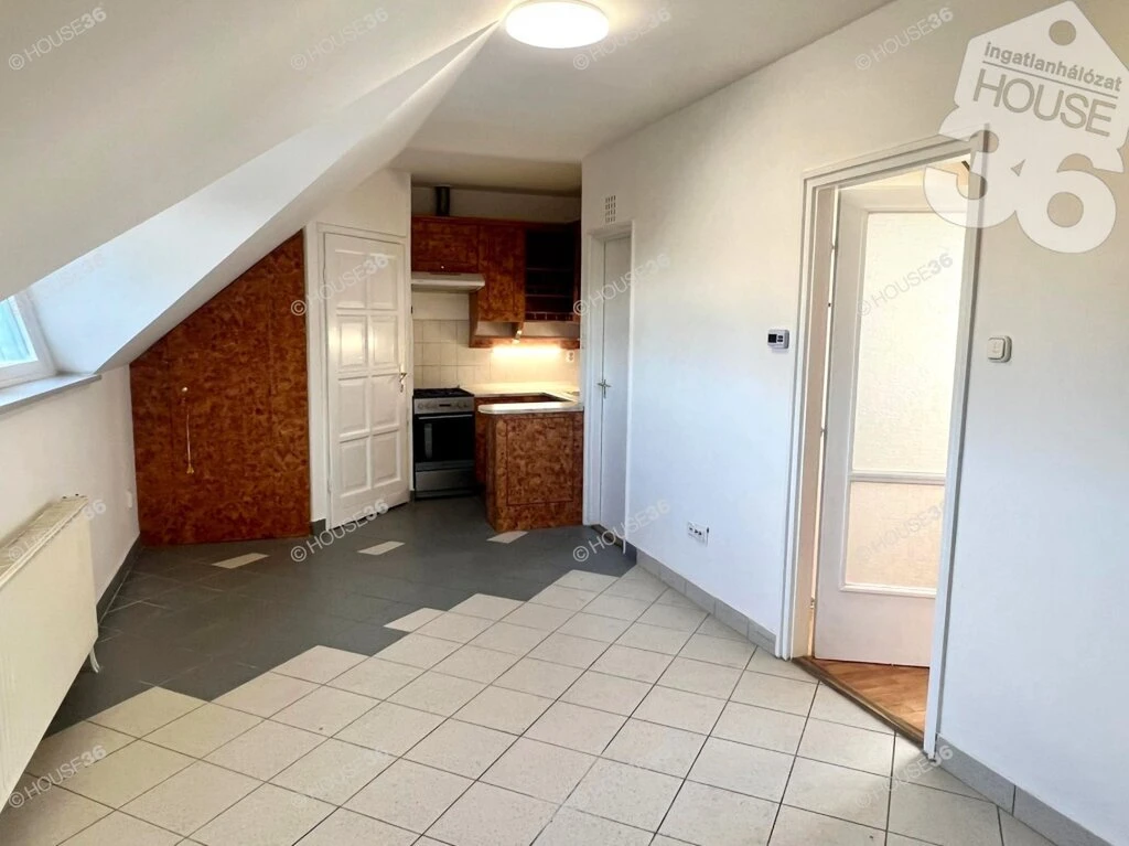 Azonnal költözhető kétrendbeliként is használható ikerház Kecskemét belvárosában!