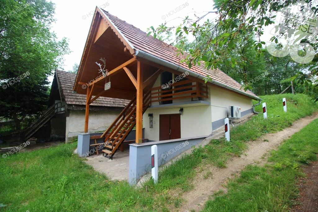 SOLTON HÉTVÉGI HÁZ ELADÓ!