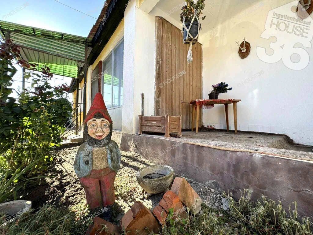 Izsákon 3 szobás családi ház ELADÓ!