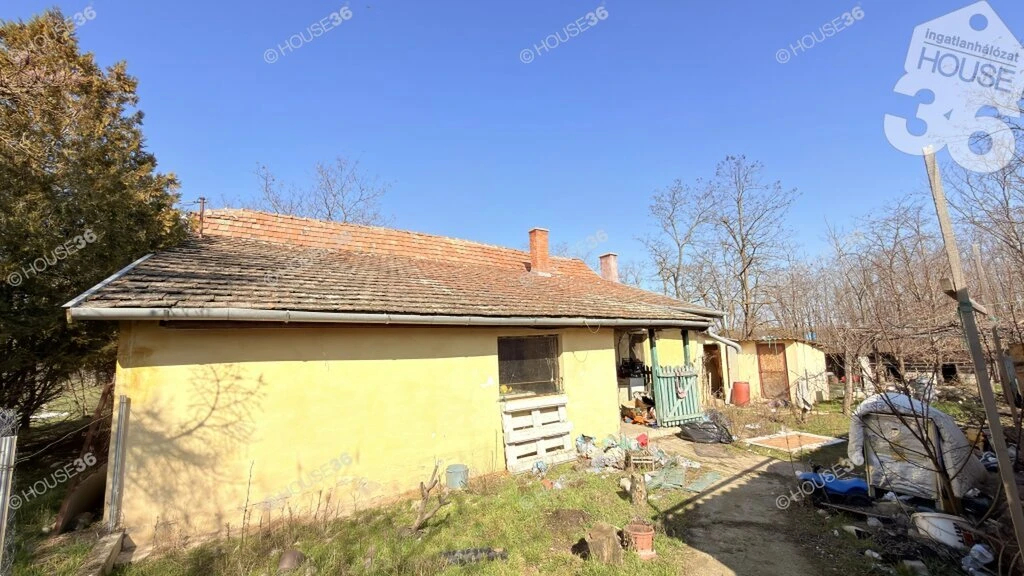 Kunszálláson felrajzolt kivett tanya eladó!