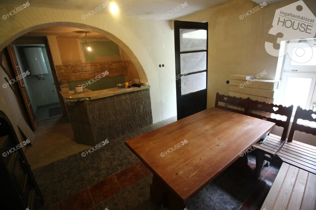 c3-1-name c2-1-name, Homokmégy