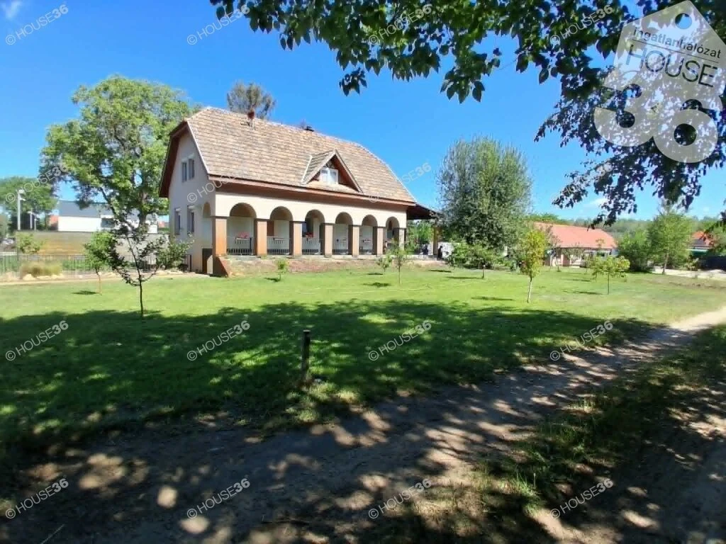 ELADÓ Családi ház nagy területtel Kadafalván!