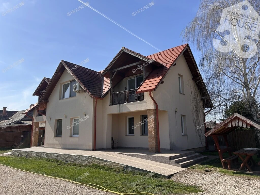 Bejáratott vendégház Cserkeszőlőn!