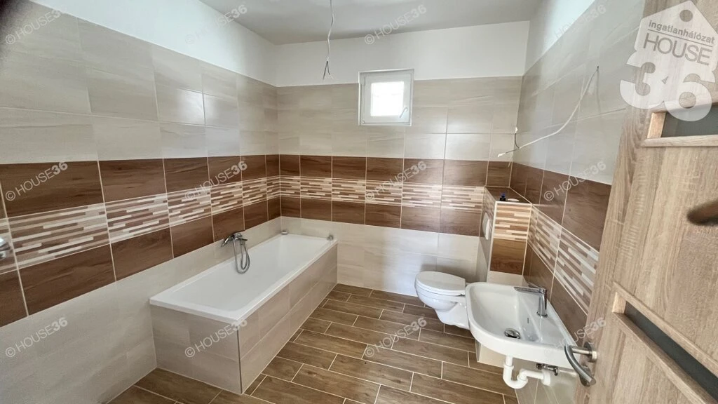 Kecskeméten Nappali + 3 szobás ház eladó!