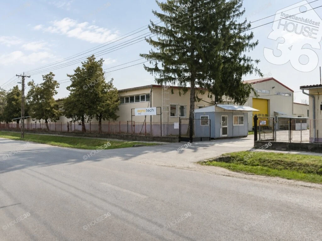 Kivételes ipari és logisztikai komplexum Szekszárdon!