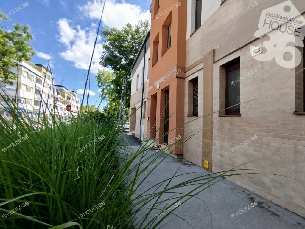 Kecskemét legkedveltebb részén, 1. emeleti, nappali + 2 szobás lakás eladó!