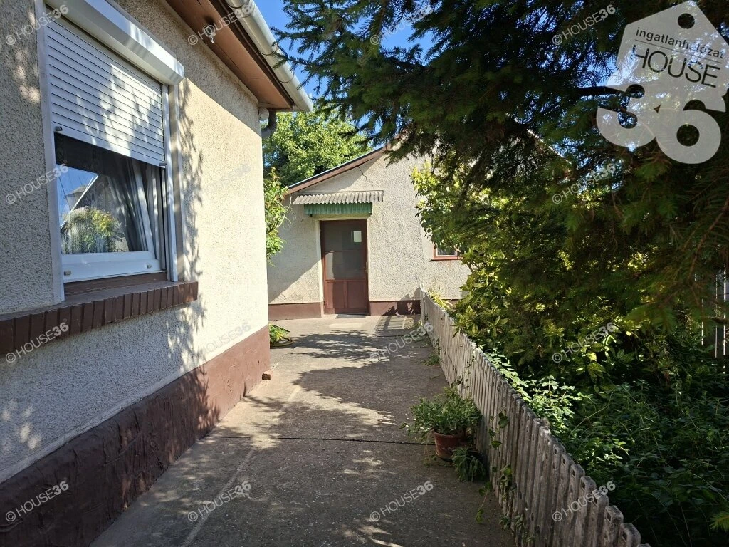 Hangulatos családiház zöldövezetben!
