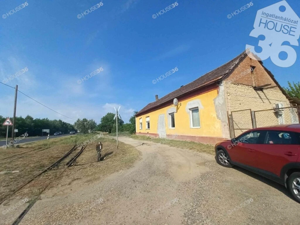 Vállalkozásra is alkalmas tanya ELADÓ Kecskemét-Törökfáiban !