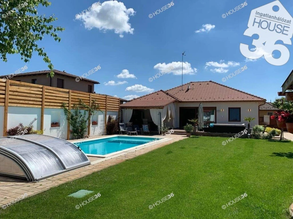 Vacsiközben azonnal költözhető luxusház kiadó!