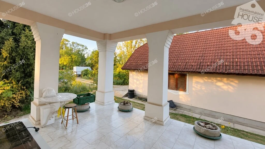 Kadafalván 6 szobás ház 6108 m²-es telken, vállalkozási lehetőséggel eladó!